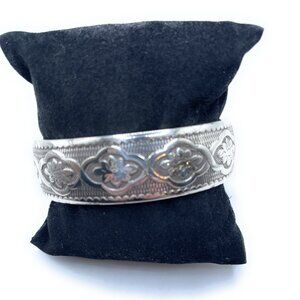 Brighton Hinged Bangle Bracelet - 7684